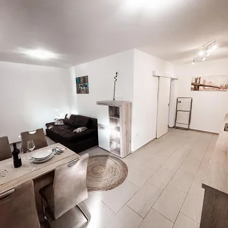 Riad Apartments *