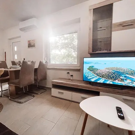 Riad Apartments * Zgornje Skofije