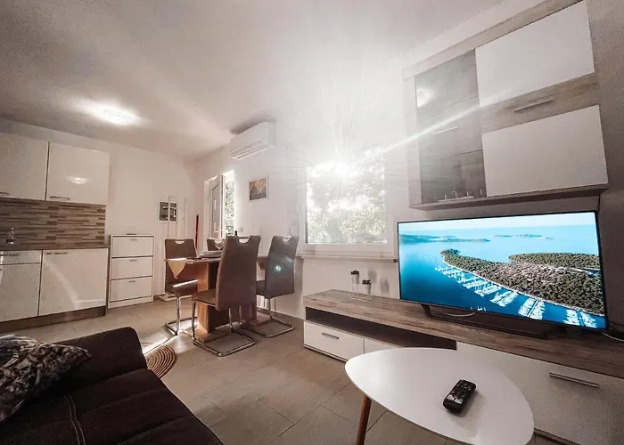 Riad Apartments Zgornje Skofije